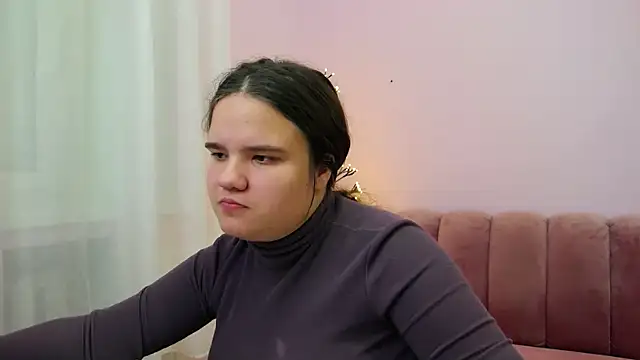 AdeleCruz online show from 01.17.25