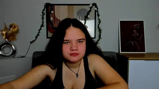 AdeleCruz online show from 02.14.25