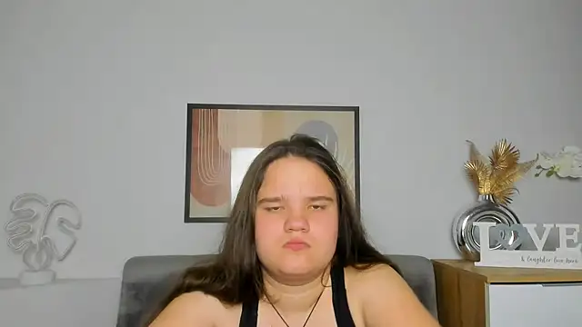 AdeleCruz online show from 03.17.25