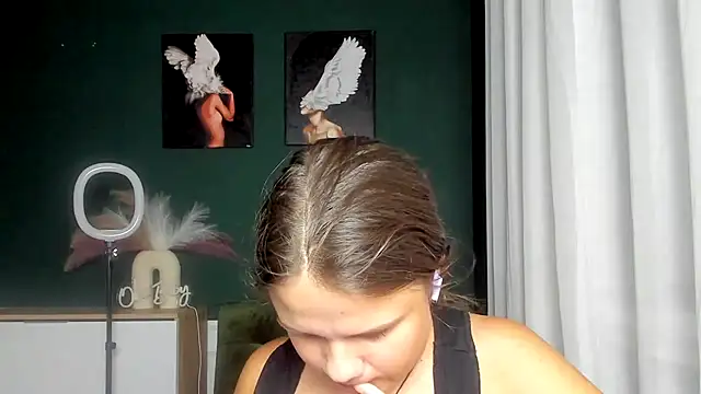 AdeleCruz online show from 07.06.26