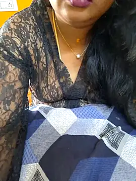 Snapshot of kanikasree chatting on 03.10.25 kanikasree online show from 03.10.25