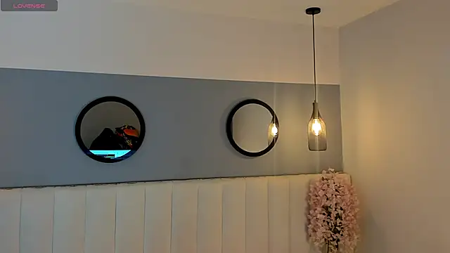 chelsea bolton  online show from 04.11.26