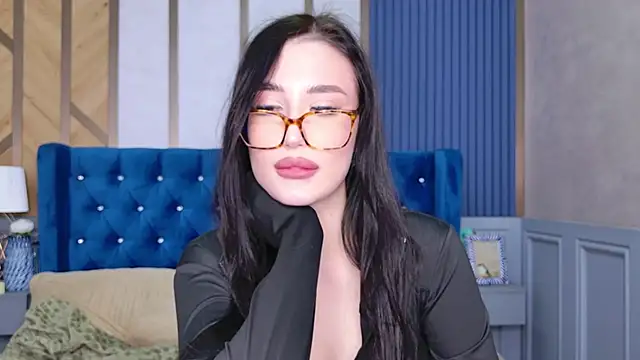 Snapshot of EmmaLawrens chatting on 02.26.25 EmmaLawrens online show from 02.26.25