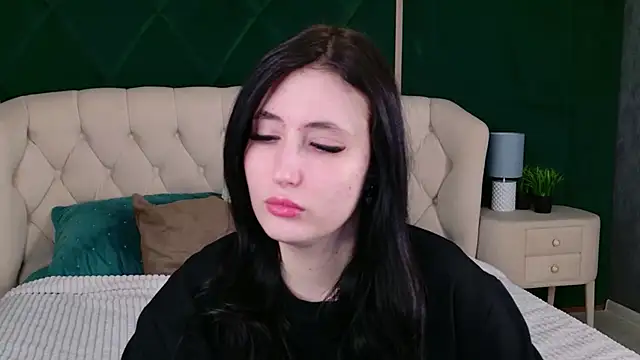 EmmaLawrens online show from 03.02.26