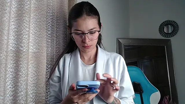 Aleska Miami online show from 09.17.25