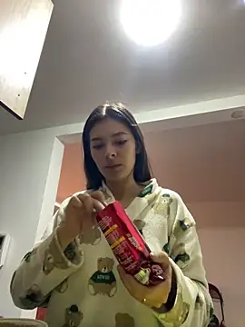 Aleska Miami online show from 04.08.26