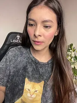 Snapshot of Aleska_Miami chatting on 06.24.26 Aleska Miami online show from 06.24.26