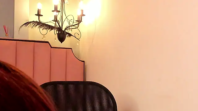 Snapshot of KarenSims chatting on 11.17.25 KarenSims online show from 11.17.25