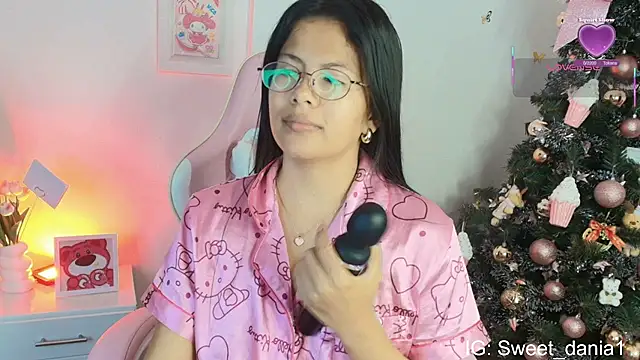 sweet dania  online show from 12.20.25