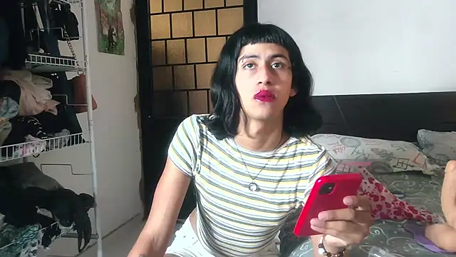 boysLittle online show from 03.11.26