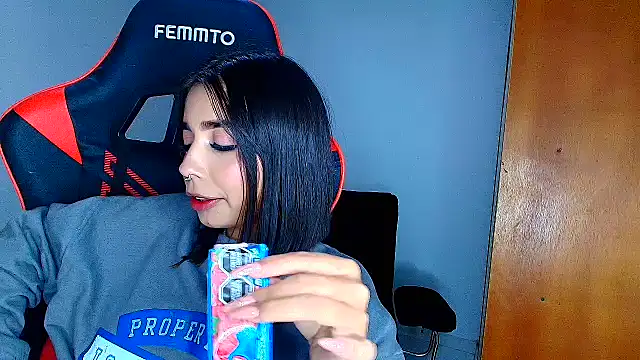 Rousse violett online show from 02.15.26