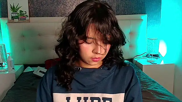 gabriela cortez online show from 02.21.25