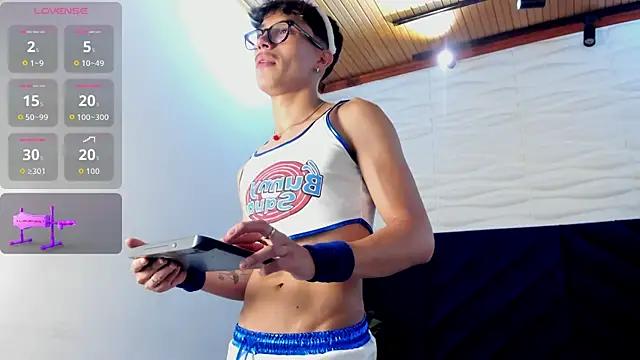 tim  fox online show from 10.31.25