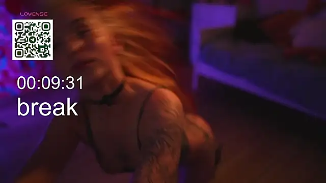 Snapshot of vse_sukki chatting on 09.26.25 vse sukki online show from 09.26.25