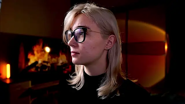 ileanacampbe online show from 01.19.25