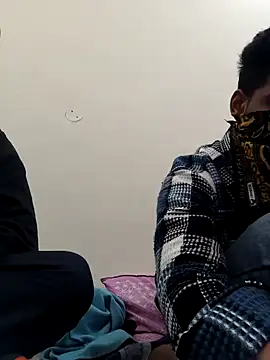 13lusty online show from 02.12.25