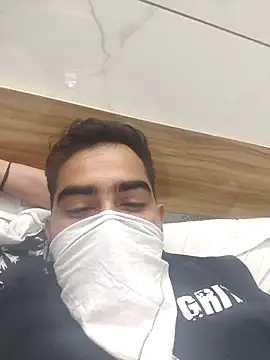 13lusty online show from 02.28.25