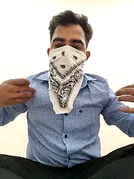 13lusty online show from 03.18.25