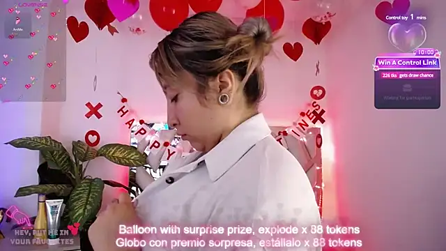 Snapshot of NyxAndria_1 chatting on 02.16.25 NyxAndria 1 online show from 02.16.25