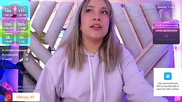 Snapshot of NyxAndria_1 chatting on 03.20.25 NyxAndria 1 online show from 03.20.25