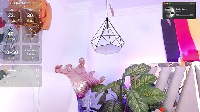 Snapshot of NyxAndria_1 chatting on 09.17.25 NyxAndria 1 online show from 09.17.25