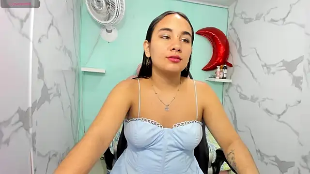 Snapshot of Maylin_horny19 chatting on 06.04.26 Maylin horny19 online show from 06.04.26