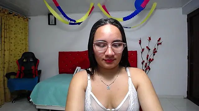 Snapshot of Maylin_horny19 chatting on 06.22.26 Maylin horny19 online show from 06.22.26