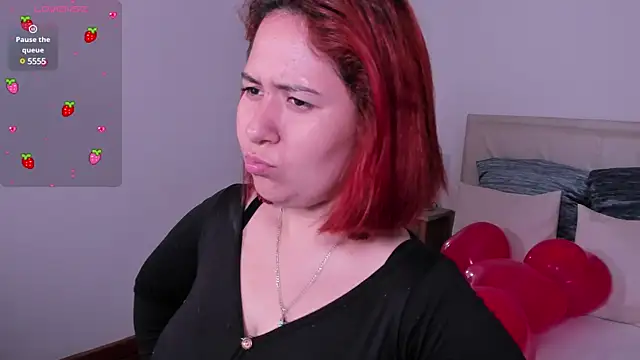 zoes milee online show from 02.14.25