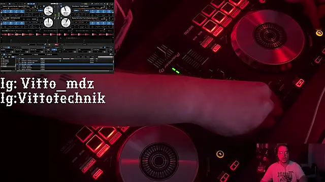 Snapshot of vittote chatting on 02.21.25 vittote online show from 02.21.25