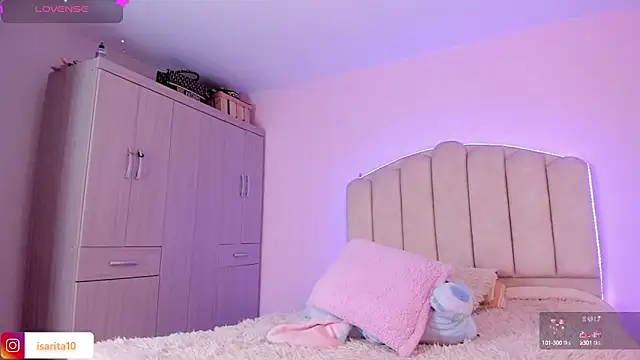 Snapshot of Queensara_ chatting on 03.06.25 Queensara online show from 03.06.25