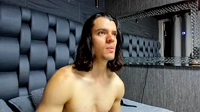 maxi styles online show from 03.04.26