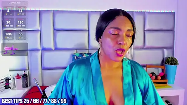 LovelyNickii online show from 02.24.26