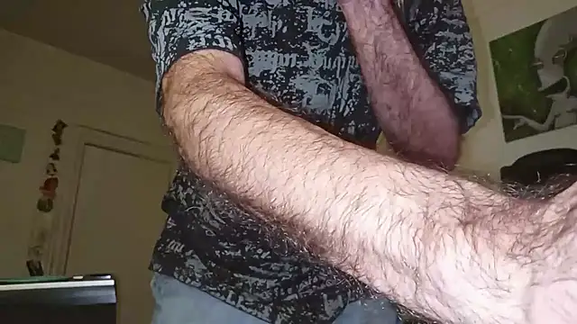 Snapshot of BaByArM81 chatting on 10.31.25 BaByArM81 online show from 10.31.25