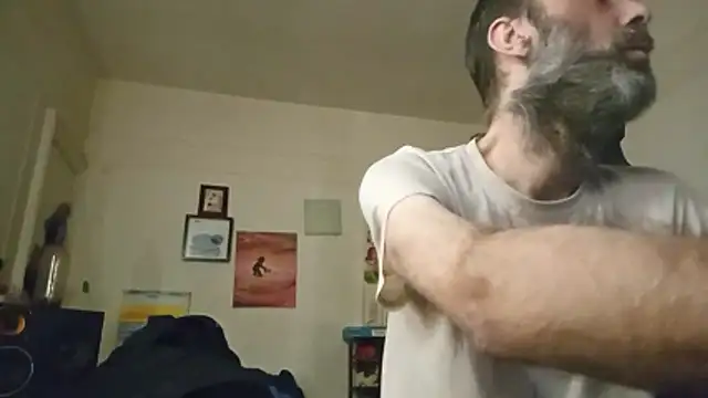 Snapshot of BaByArM81 chatting on 02.10.26 BaByArM81 online show from 02.10.26