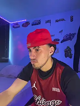 Snapshot of Neymar_jr11-collinss chatting on 10.20.25 Neymar jr11-collinss online show from 10.20.25