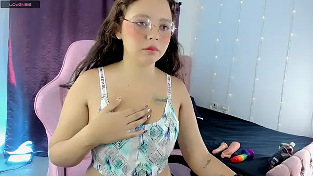 Sophie Heart online show from 01.15.25