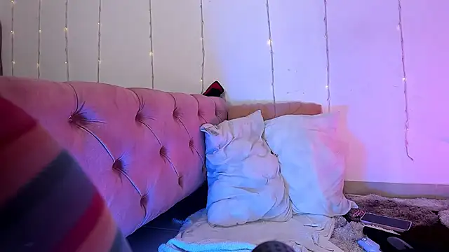 Sophie Heart online show from 02.09.25