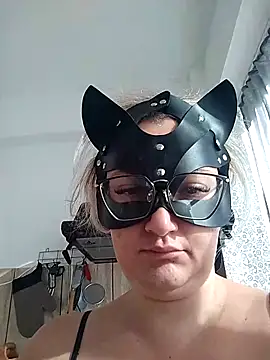 Snapshot of blondaf chatting on 10.10.25 blondaf online show from 10.10.25