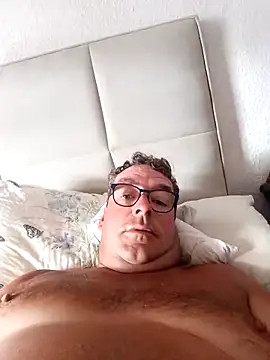 MountJohnXL online show from 03.12.25