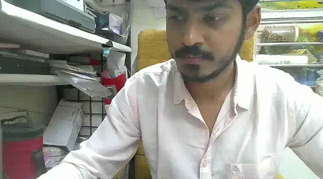 cute modell online show from 01.13.25