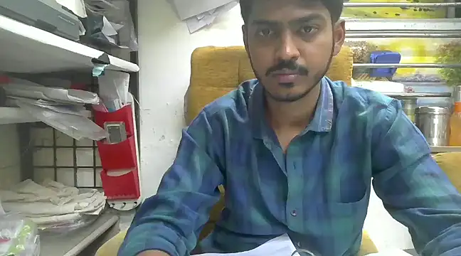 cute modell online show from 01.20.25