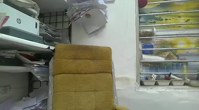 cute modell online show from 02.19.25