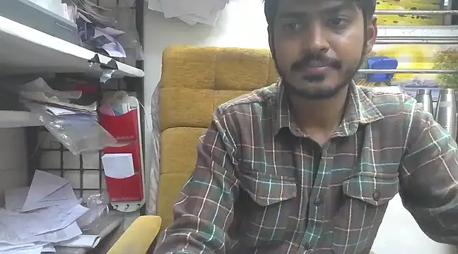 cute modell online show from 02.24.25