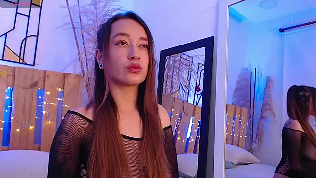 coral jonesss online show from 02.19.25