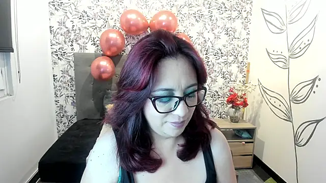 Victoria Adamns online show from 03.14.25