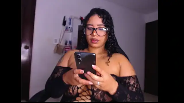 leslycarsson online show from 11.16.25