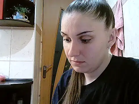Snapshot of Yuliia30 chatting on 05.24.26 Yuliia30 online show from 05.24.26