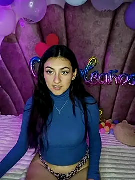 sweetfoxy 17 online show from 02.24.25