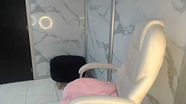 Snapshot of Salmaportman69 chatting on 02.12.25 Salmaportman69 online show from 02.12.25