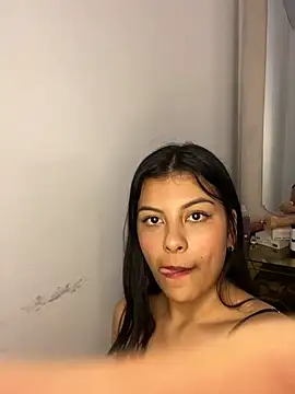 Snapshot of Salmaportman69 chatting on 03.15.25 Salmaportman69 online show from 03.15.25